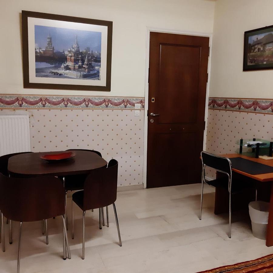 Διαμέρισμα Στο Κέντρο Της Πόλης Tripoli Bagian luar foto